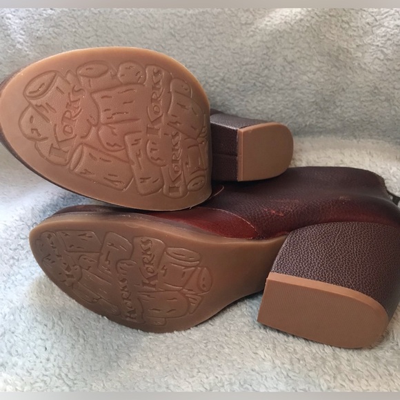 Korks ankle boots size 9.5 - Picture 8 of 9